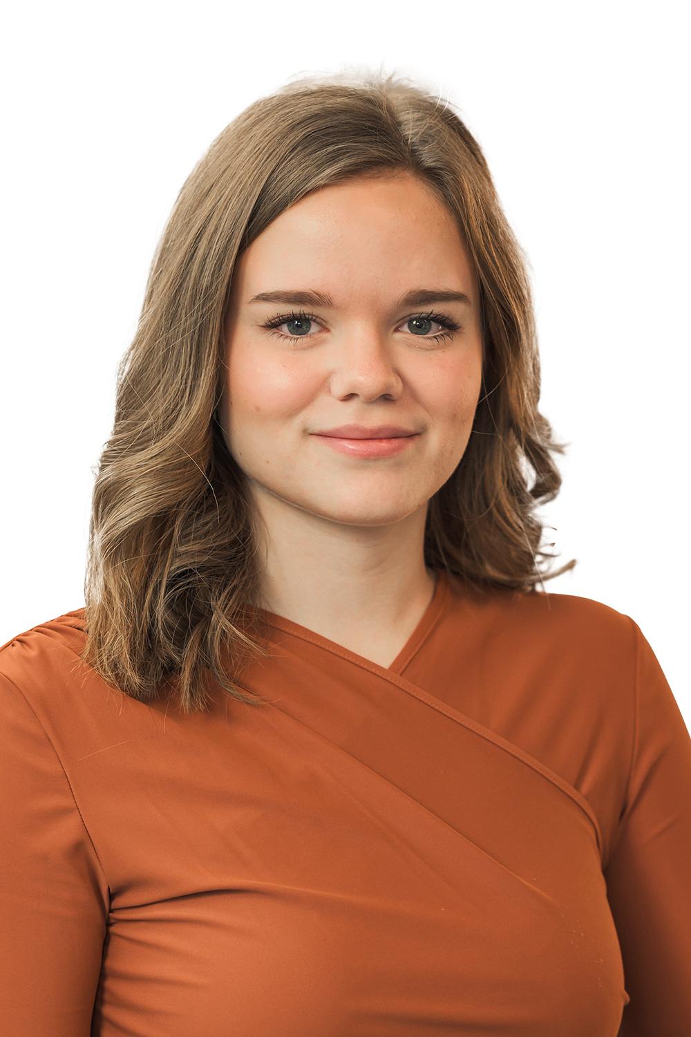 Ashlynn Covill headshot